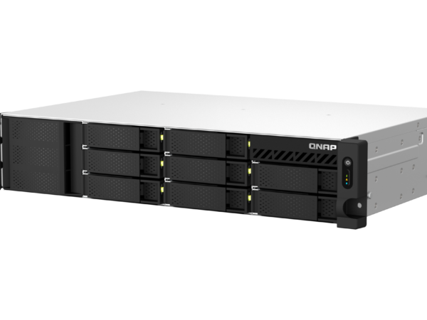 QNAP TS-873AeU-RP-4G